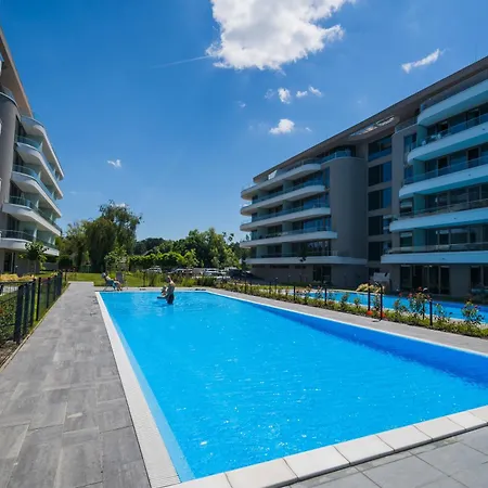 Myflat Wave Golden Beachfront Family Διαμέρισμα