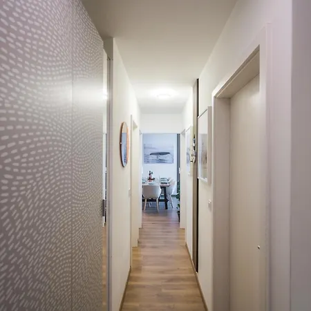 Myflat Golden Beachfront Family