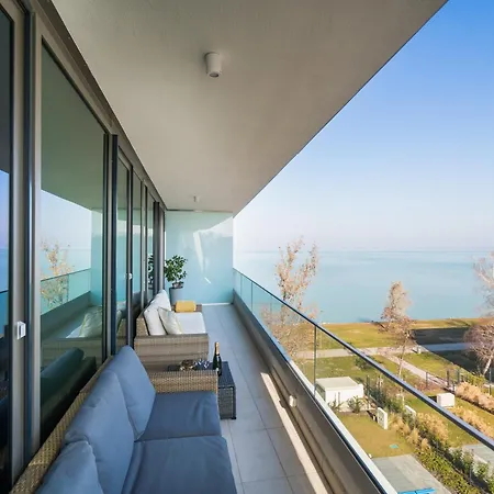 Apartment Myflat Golden Beachfront Family