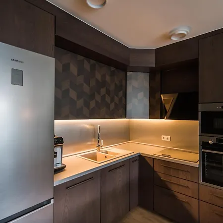 Myflat Golden Beachfront Family Apartment *