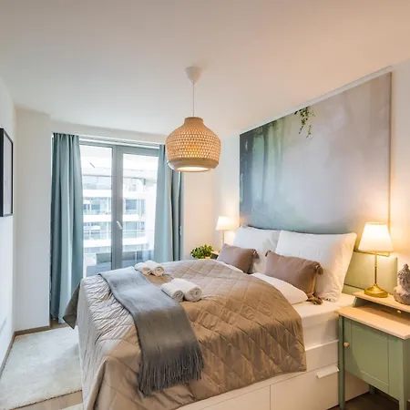 Myflat Wave Golden Beachfront Family * Siófok