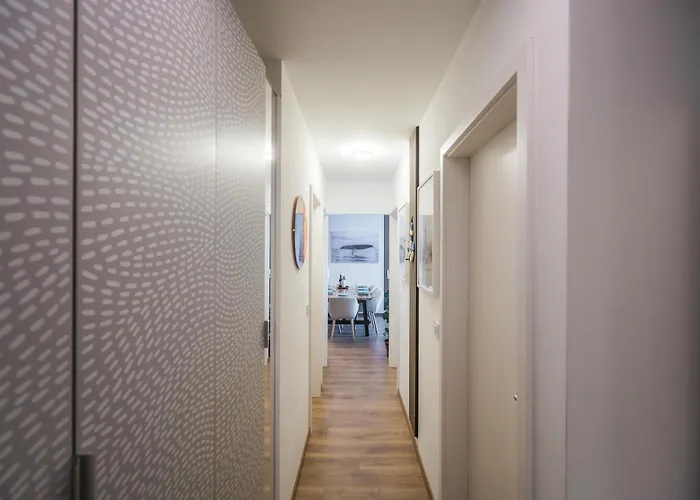 Myflat Wave Golden Beachfront Family