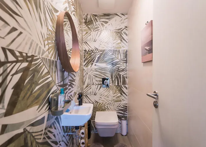 Myflat Wave Golden Beachfront Family * Siófok