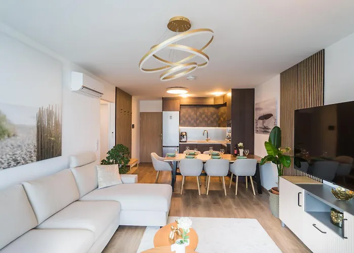 Myflat Wave Golden Beachfront Family Apartamento