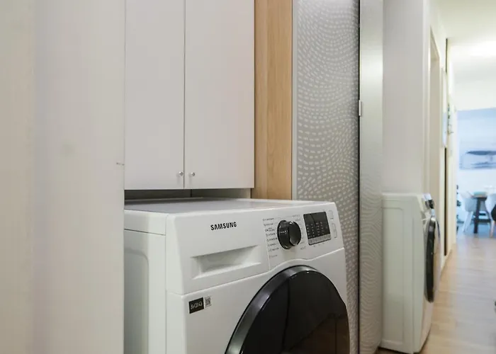 Myflat Wave Golden Beachfront Family *